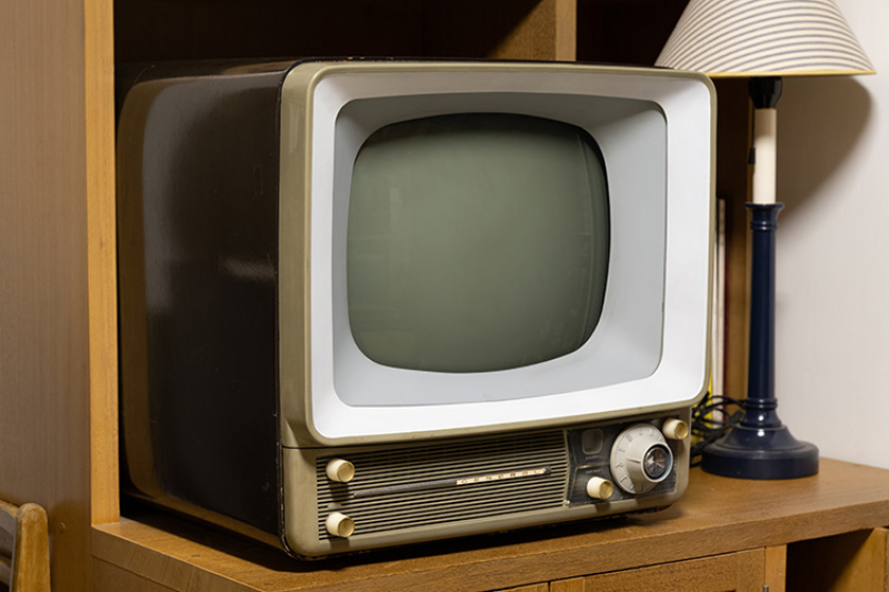 白黒テレビ